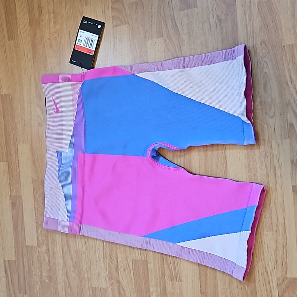 Nike sculp shorts
